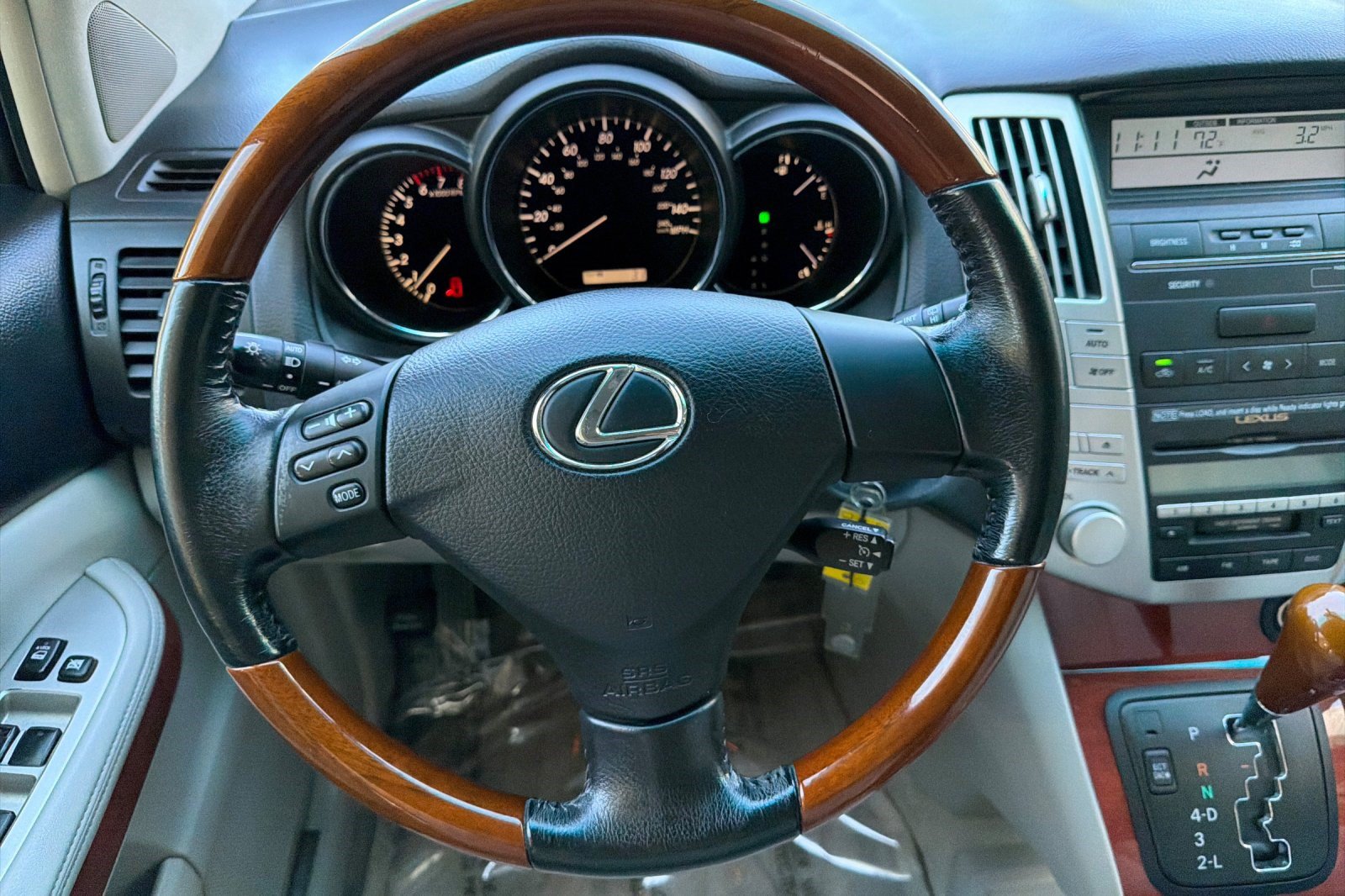 Used 2006 Lexus RX 330 FWD image 18