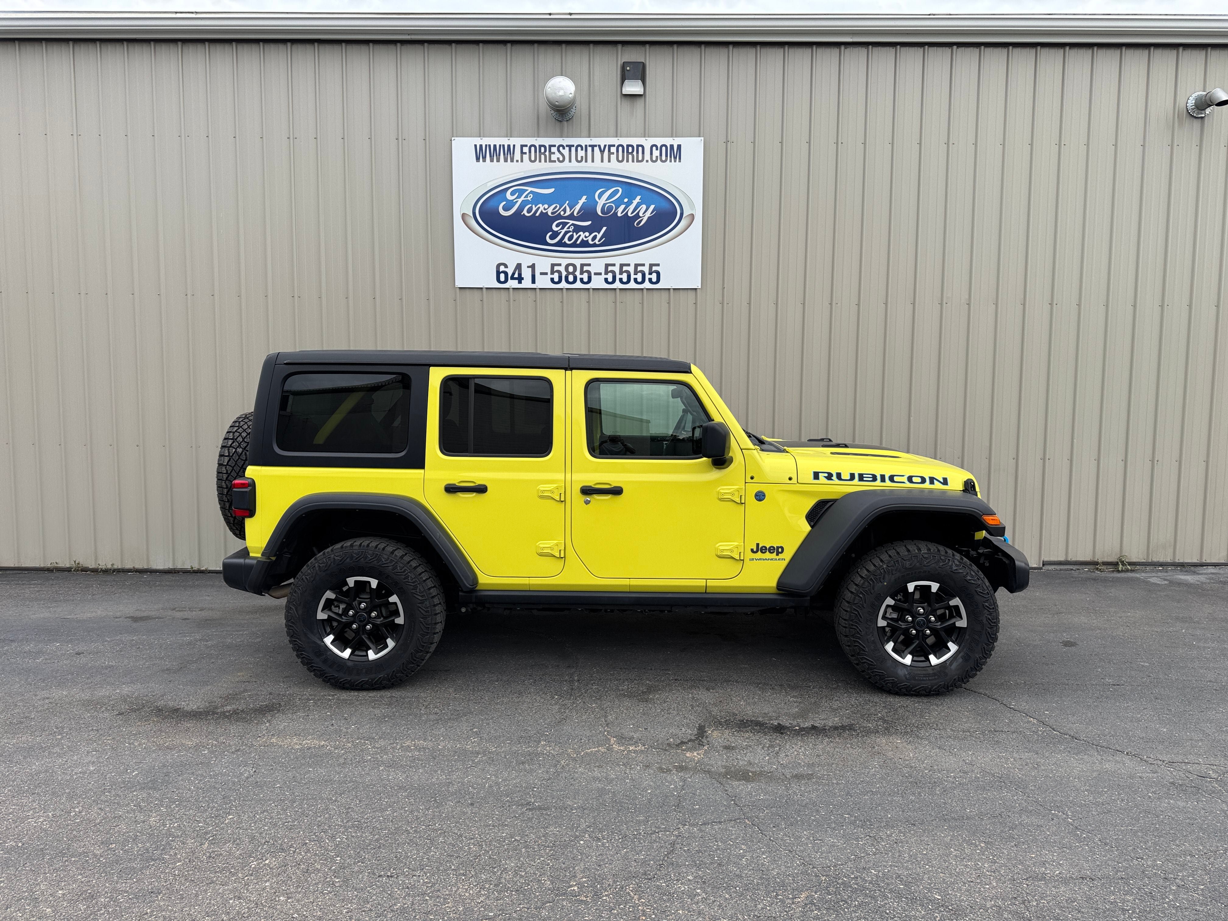 Used 2024 Jeep Wrangler Unlimited Rubicon 4xe AWD/4WD image 6
