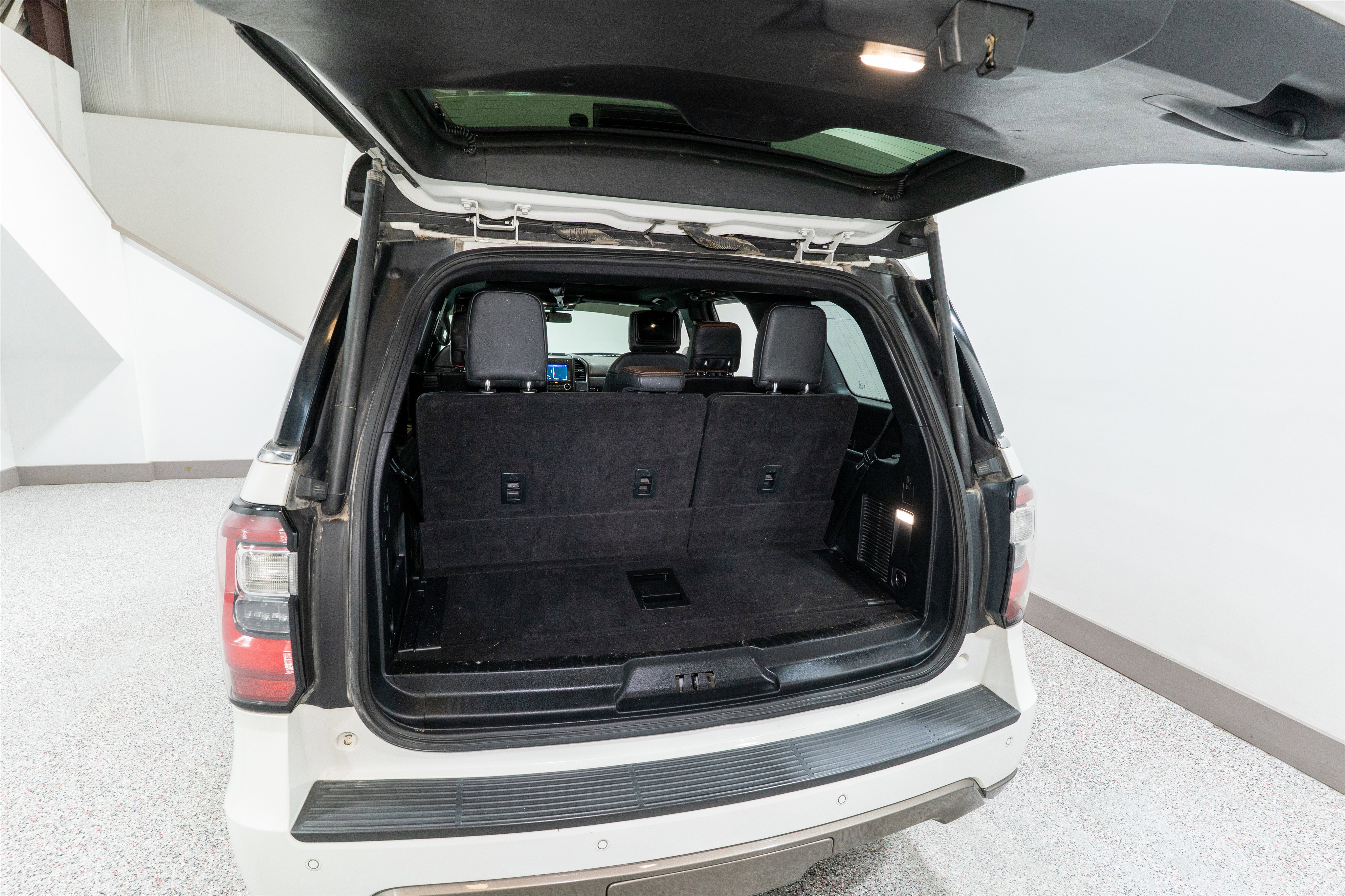 Used 2020 Ford Expedition King Ranch w/ Cargo Package image 38