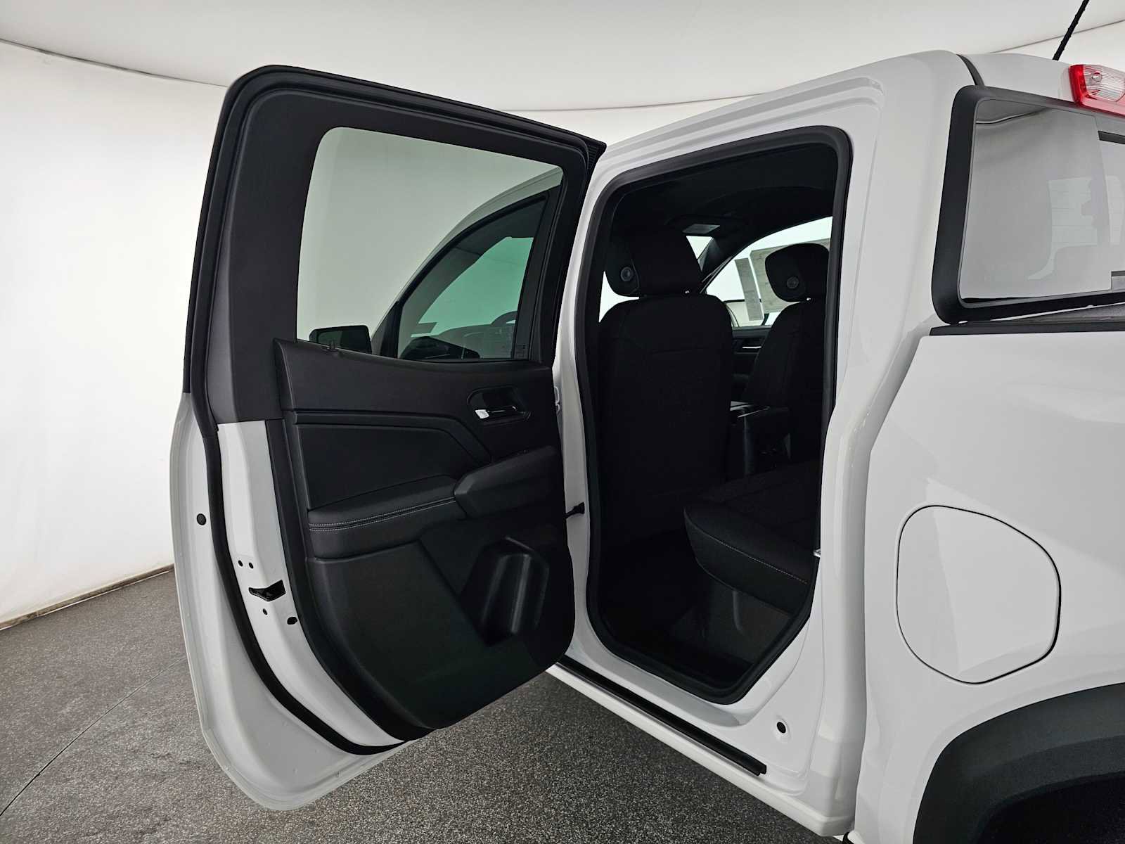 New 2026 GMC Canyon Elevation w/ Convenience Package RWD image 15