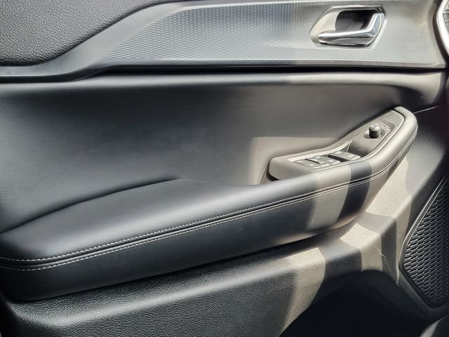 Certified 2024 Jeep Grand Cherokee L Laredo AWD/4WD image 38