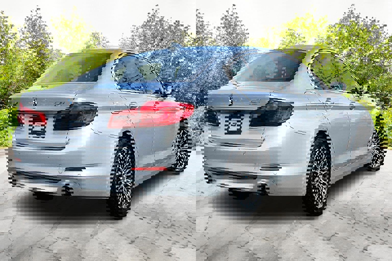 Used 2019 BMW 530i xDrive w/ Convenience Package image 13