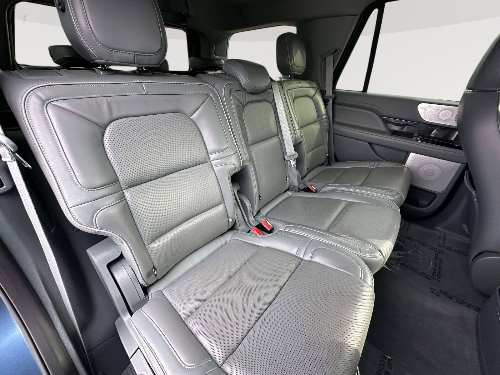 Used 2019 Lincoln Navigator Reserve w/ Cargo Package image 32