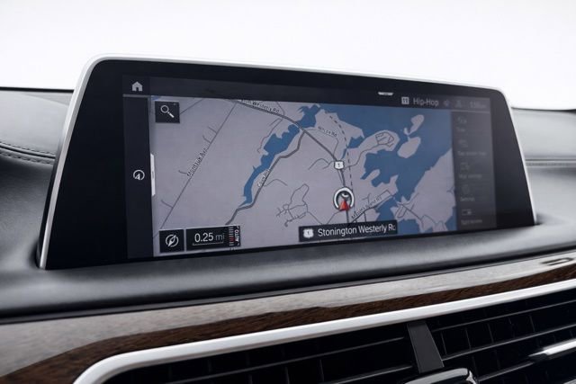 Used 2021 BMW 750i xDrive w/ Executive Package AWD/4WD image 29
