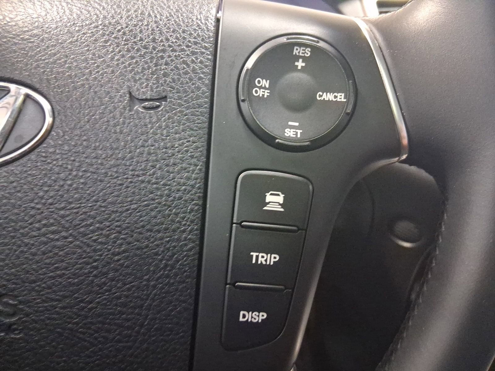 Used 2012 Hyundai Genesis 5.0 image 23