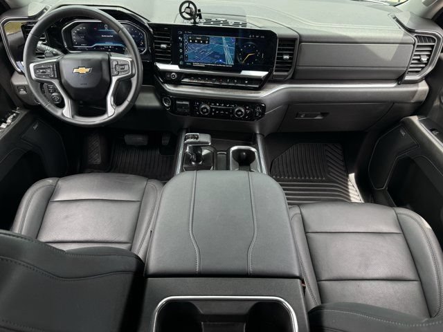 Used 2023 Chevrolet Silverado 1500 LTZ w/ Technology Package AWD/4WD image 10