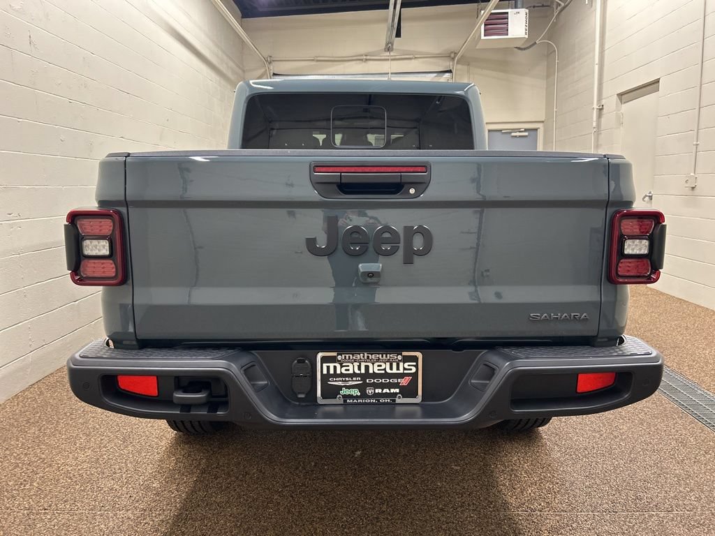 New 2026 Jeep Gladiator Sport AWD/4WD image 3