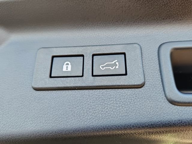 Used 2026 Subaru Forester Premium image 30