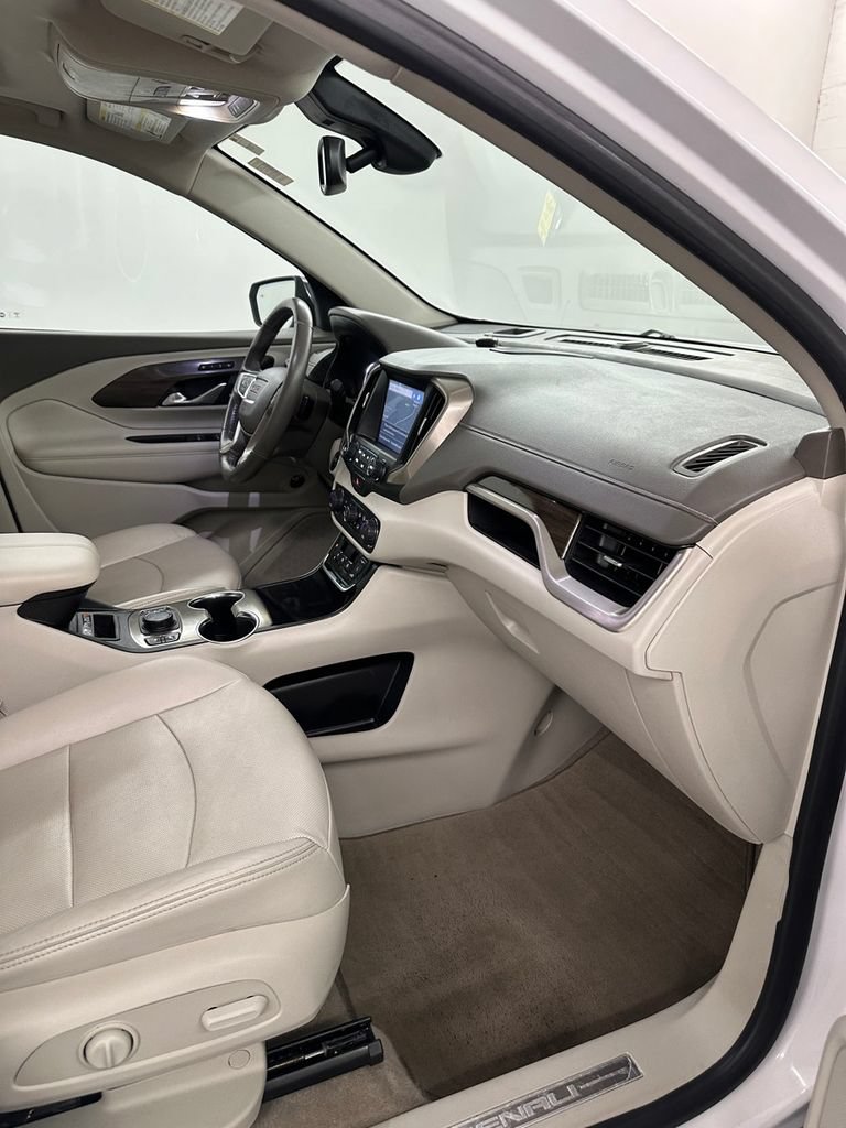 Used 2018 GMC Terrain Denali w/ Comfort Package AWD/4WD image 30