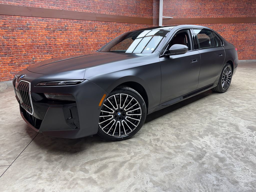 New 2026 BMW 760i xDrive image 1