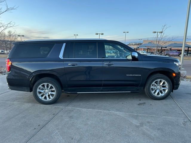 Used 2023 Chevrolet Suburban Premier image 9