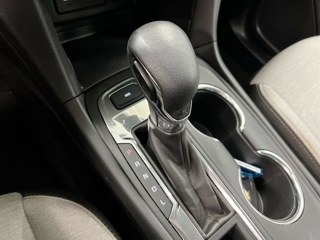 Used 2023 Chevrolet Equinox LS AWD/4WD image 17