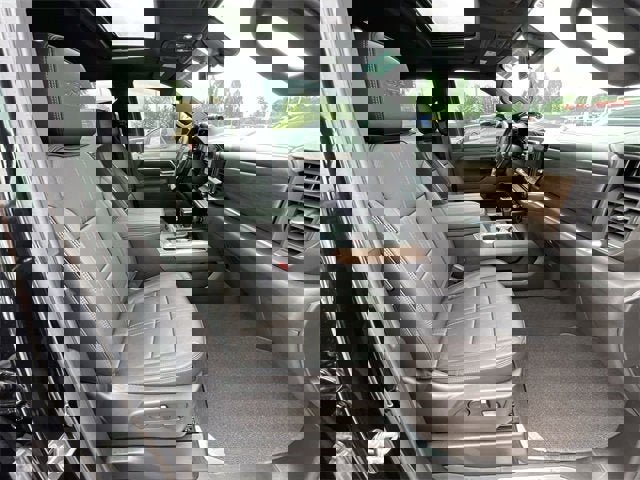 Certified 2024 Chevrolet Silverado 1500 High Country w/ Technology Package image 29