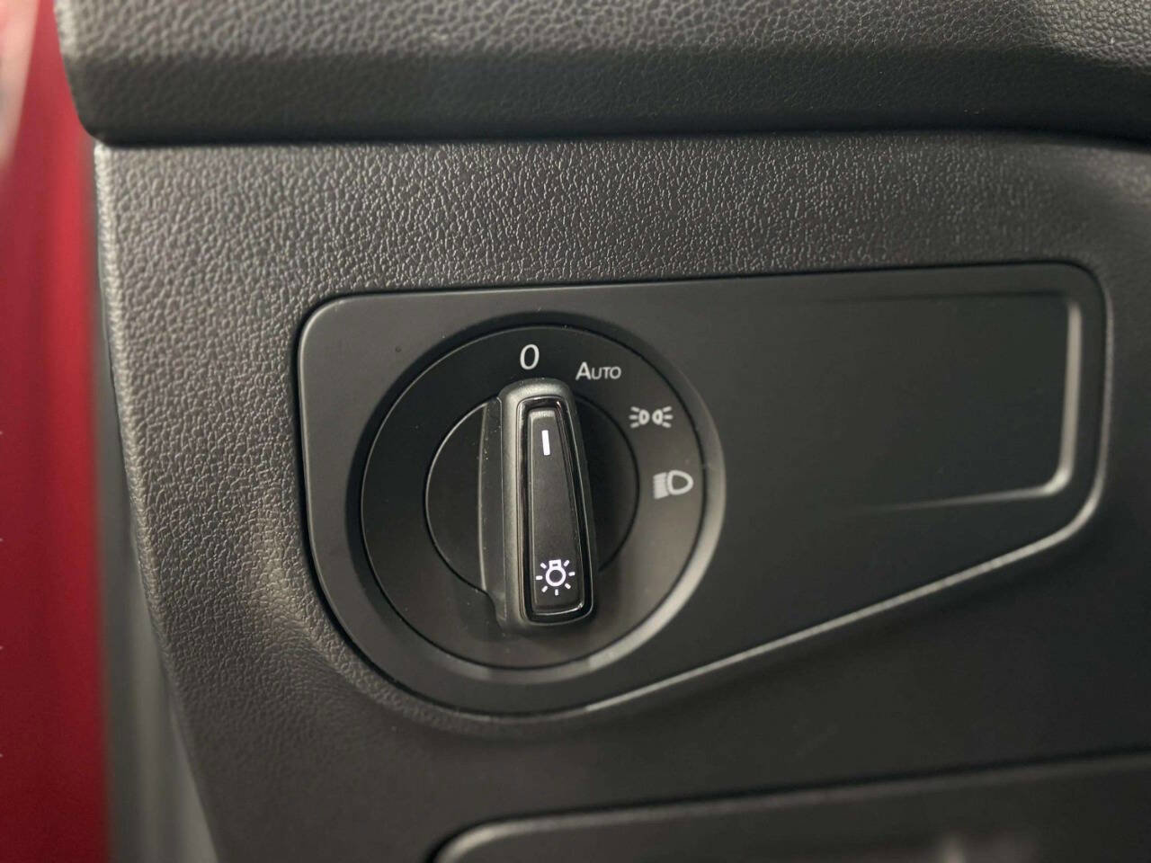 Used 2018 Volkswagen Tiguan S w/ 3rd Row Seat Package image 35