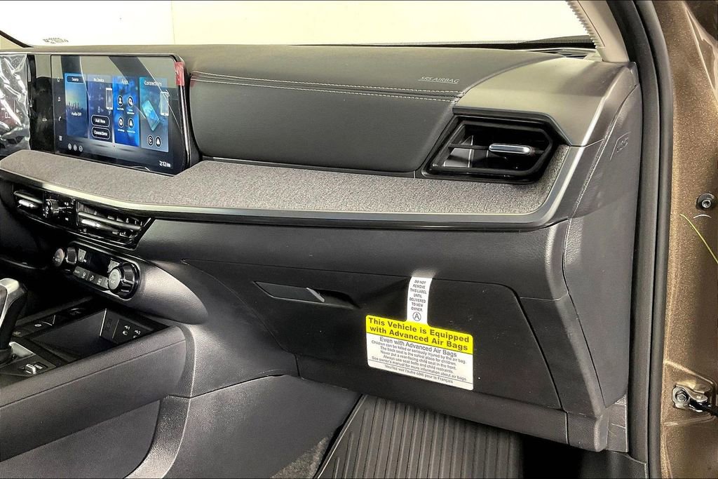 New 2026 Nissan Kicks SV w/ SV Premium Package image 21