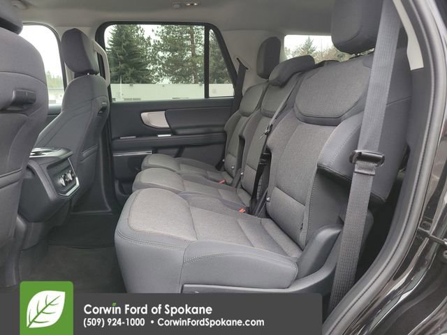 Certified 2025 Ford Expedition Active AWD/4WD image 11