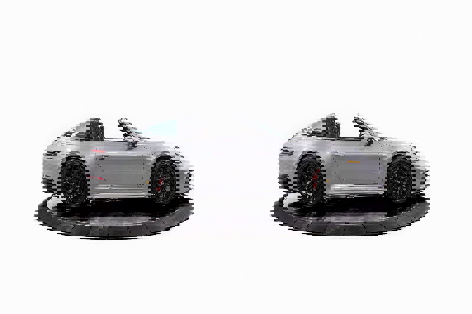 Used 2024 Porsche 911 Targa 4 GTS image 8