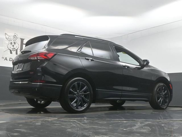 Used 2023 Chevrolet Equinox RS w/ RS Leather Package image 32
