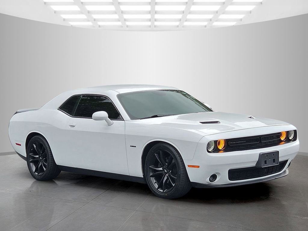 Used 2018 Dodge Challenger R/T w/ Blacktop Package RWD image 6