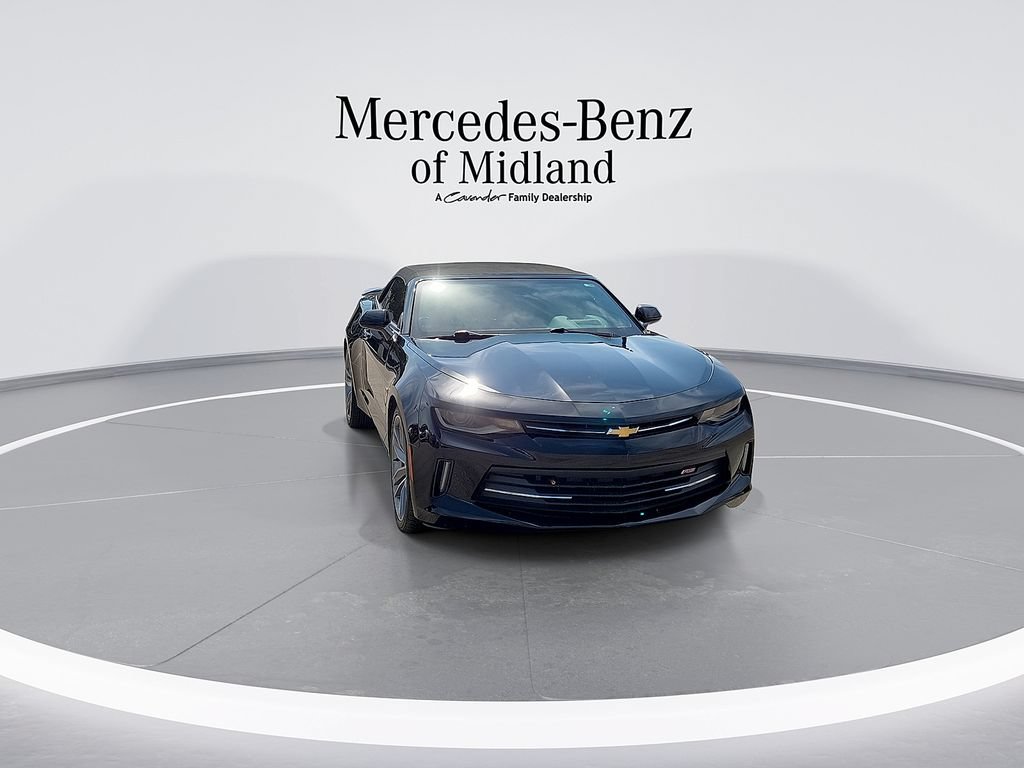 Used 2018 Chevrolet Camaro LT RWD image 2