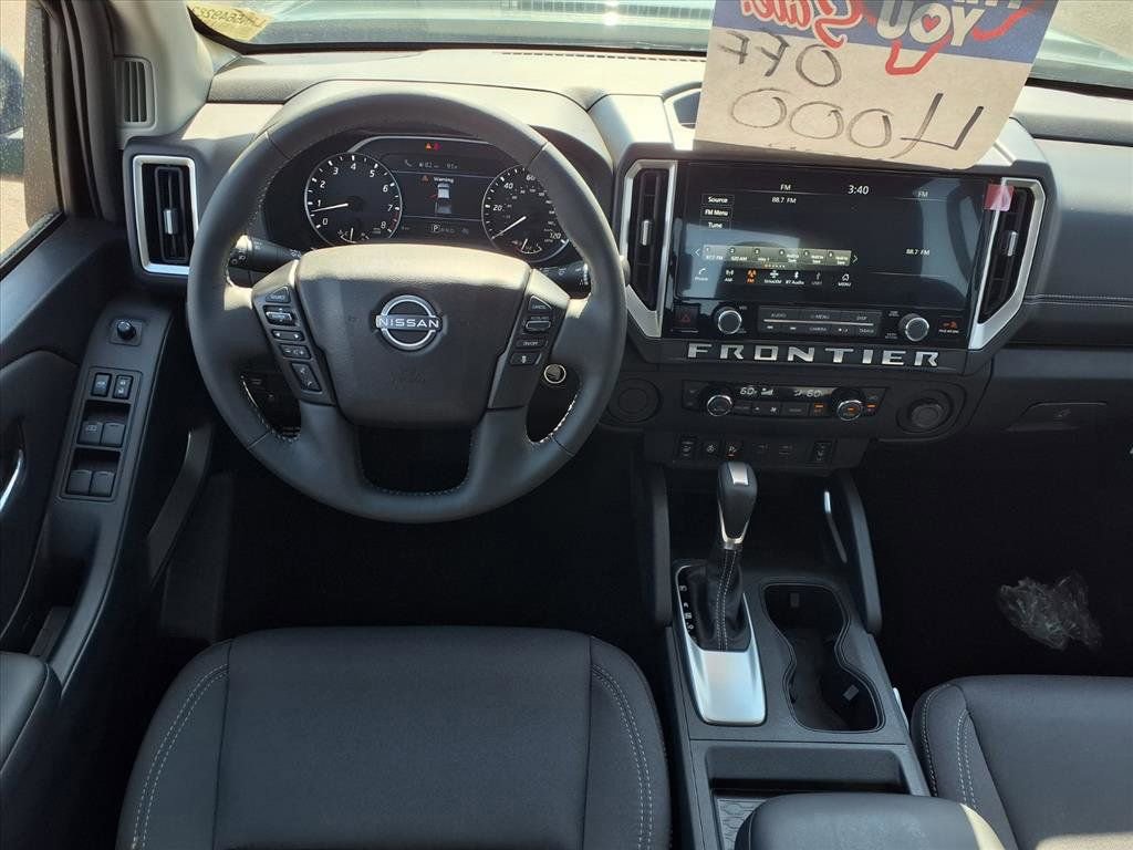 New 2025 Nissan Frontier SV w/ SV Convenience Package image 11