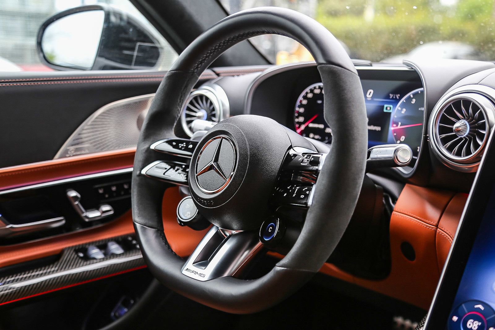 Used 2022 Mercedes-Benz SL 63 AMG 4MATIC image 13