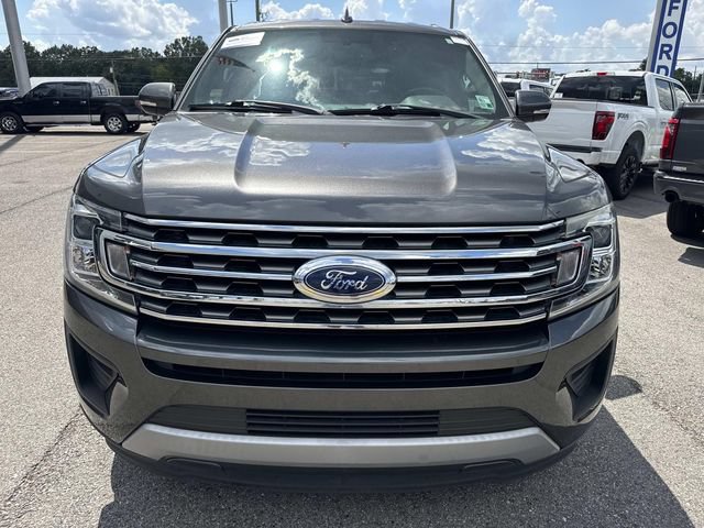 Used 2018 Ford Expedition XLT w/ Equipment Group 202A RWD image 2