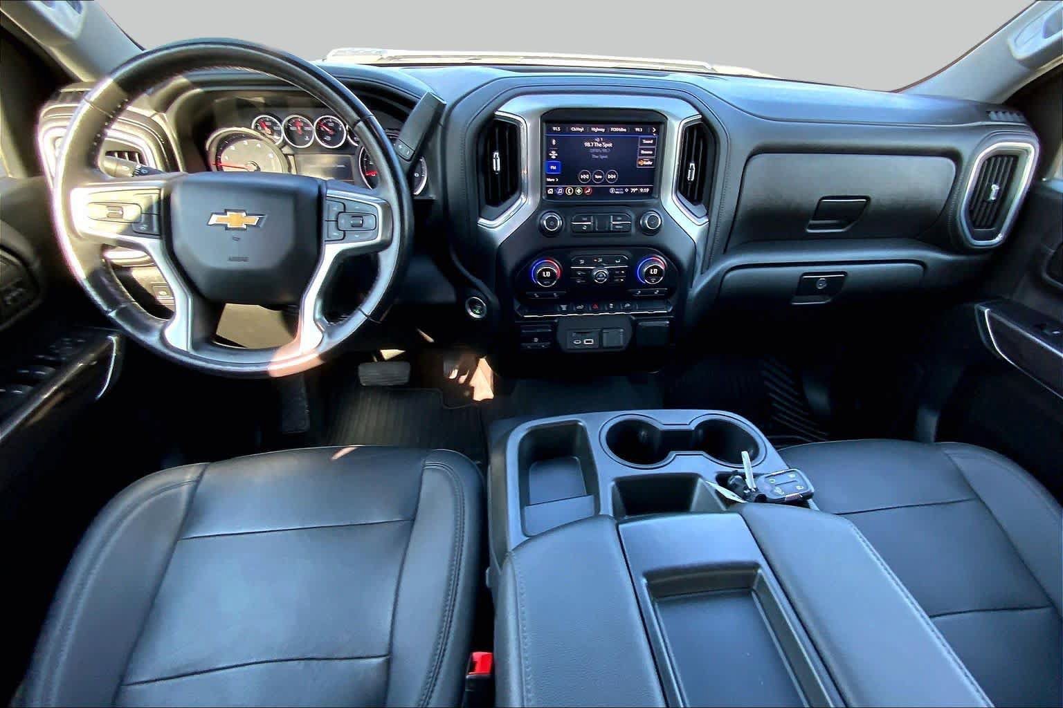 Used 2021 Chevrolet Silverado 2500 LTZ AWD/4WD image 31