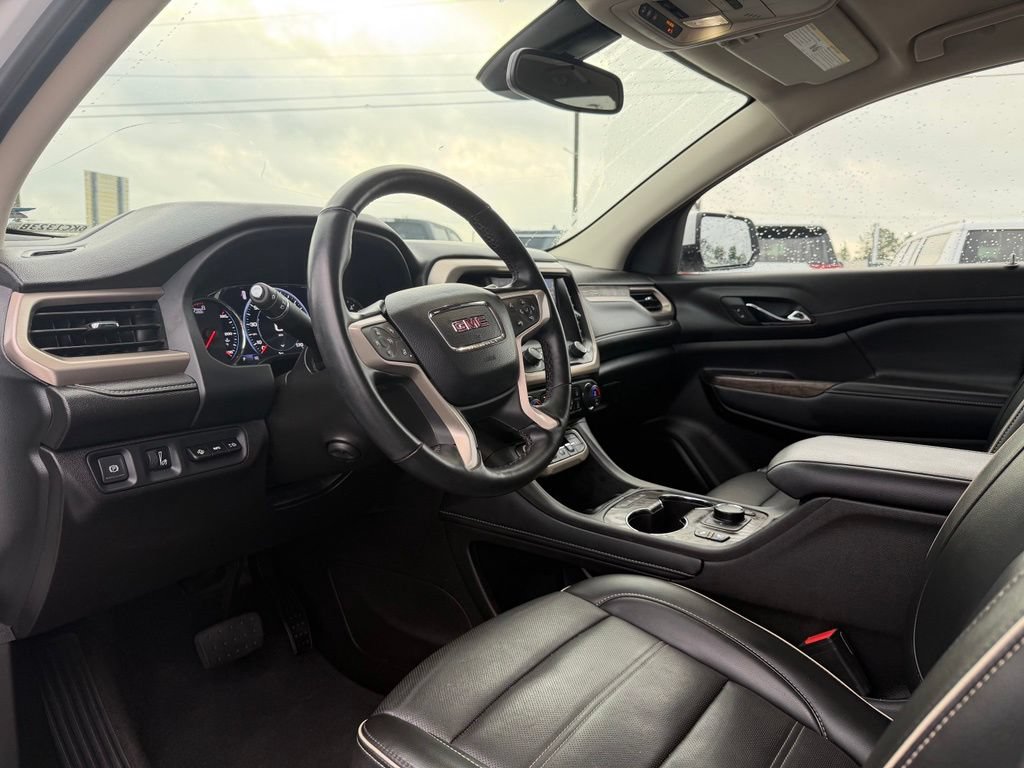 Used 2023 GMC Acadia Denali FWD image 10