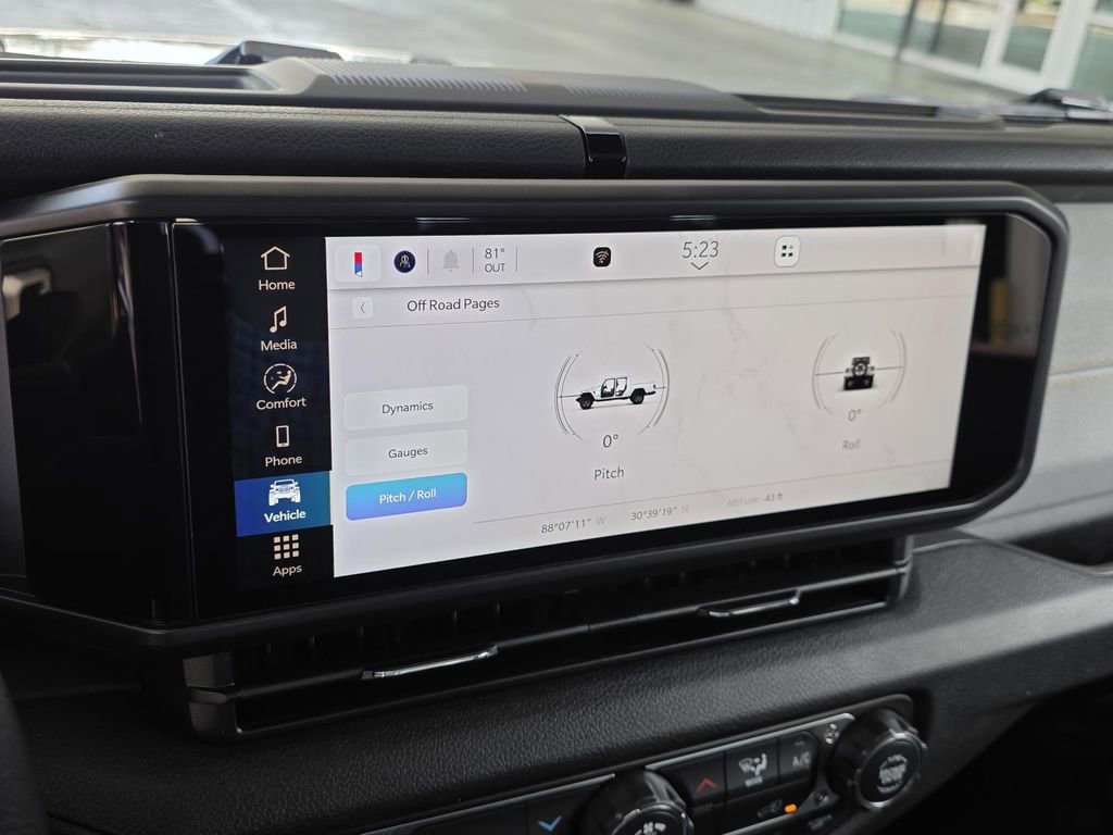 New 2026 Jeep Gladiator Sport AWD/4WD image 17