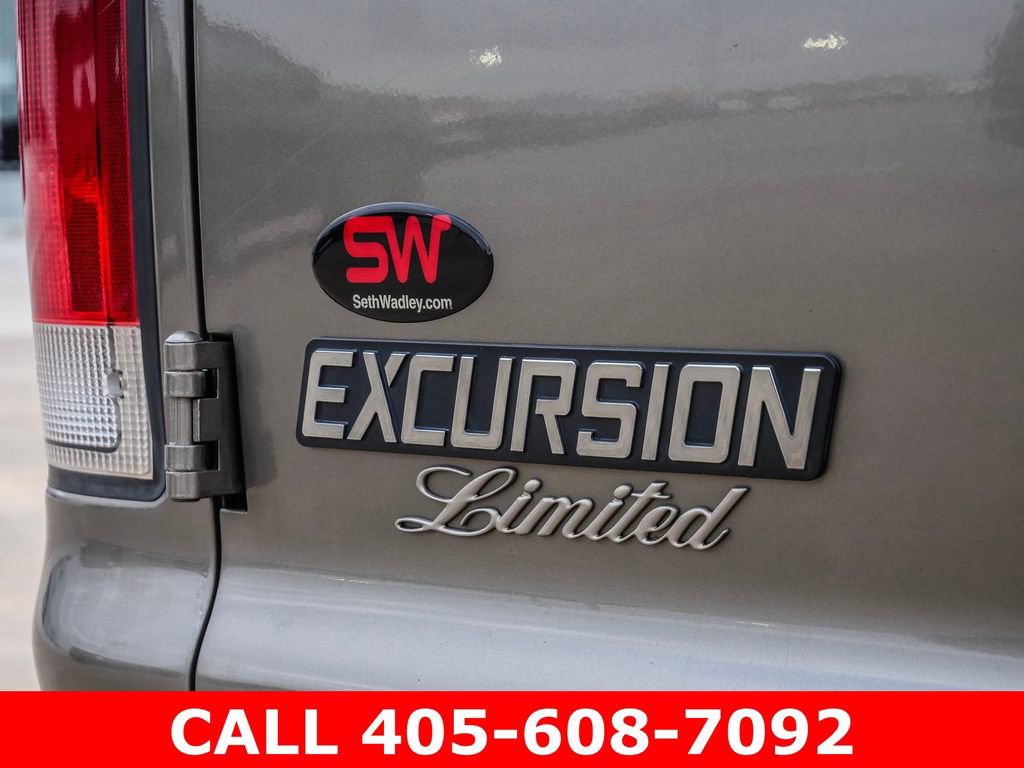 Used 2005 Ford Excursion Limited RWD image 12