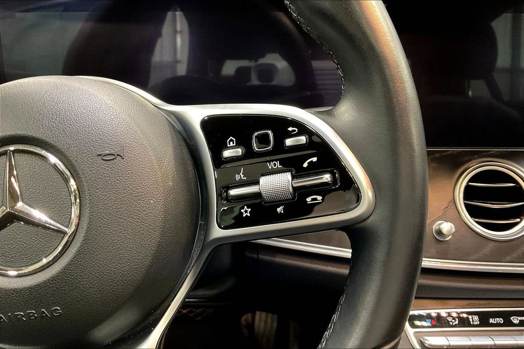 Used 2020 Mercedes-Benz E 350 4MATIC Sedan image 12