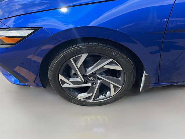 Certified 2025 Hyundai Elantra Sport FWD image 29