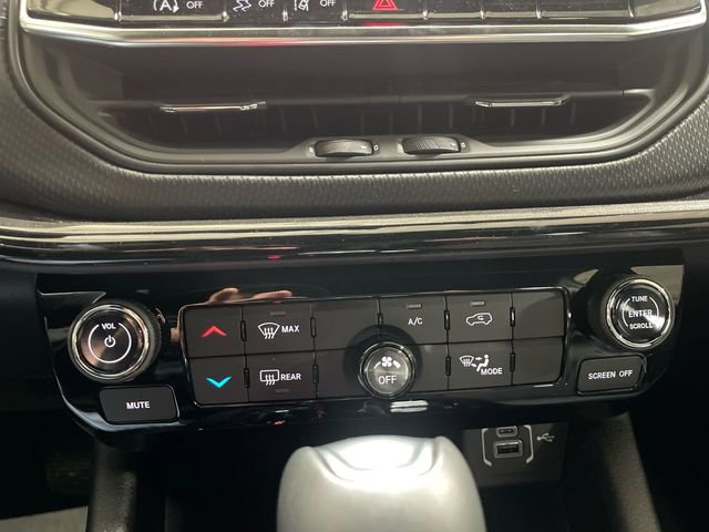 New 2026 Jeep Compass Latitude image 18