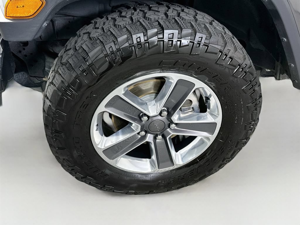 Used 2020 Jeep Wrangler Unlimited Sahara w/ Safety Group AWD/4WD image 24