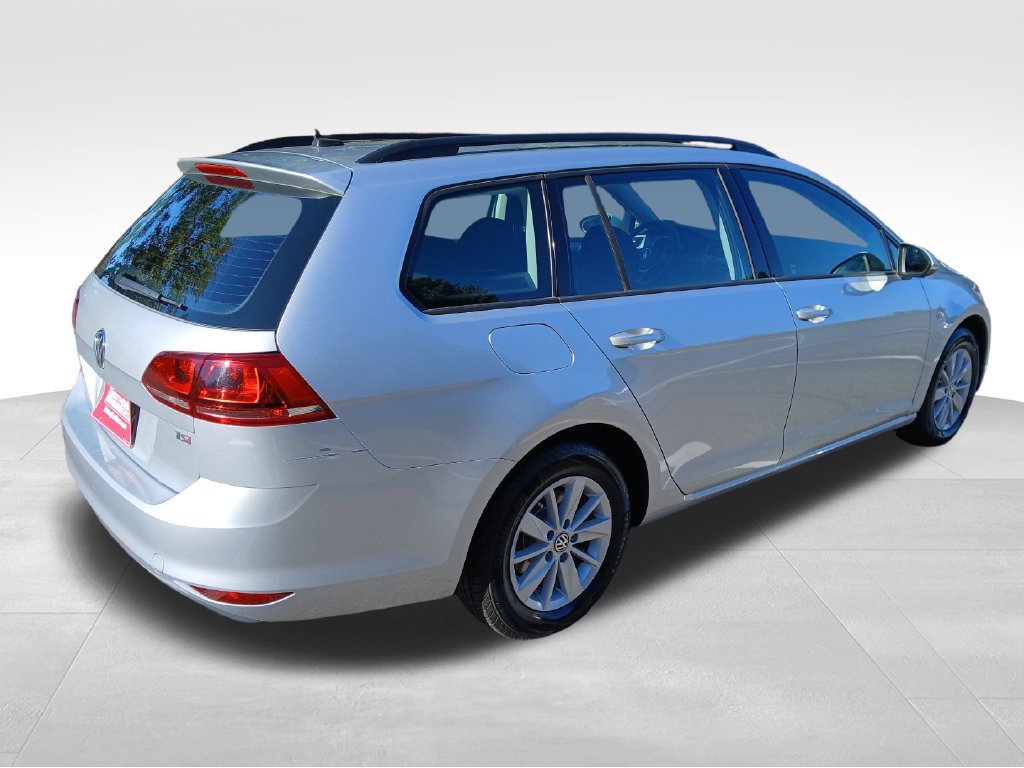 Used 2017 Volkswagen Golf SportWagen FWD image 11