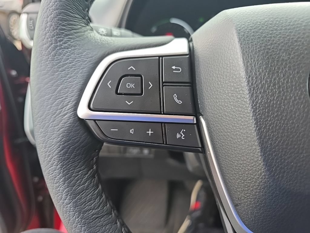 Used 2026 Toyota Sienna XLE AWD/4WD image 19