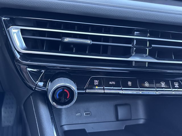 New 2026 Chevrolet Traverse LT w/ Enhanced Driving Package image 39