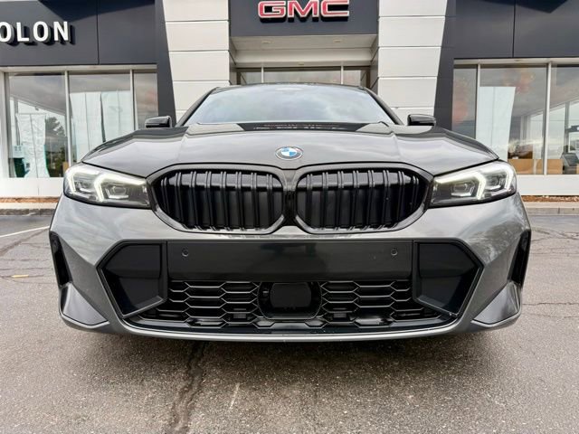 Used 2025 BMW 330i xDrive Sedan w/ M Sport Package image 7