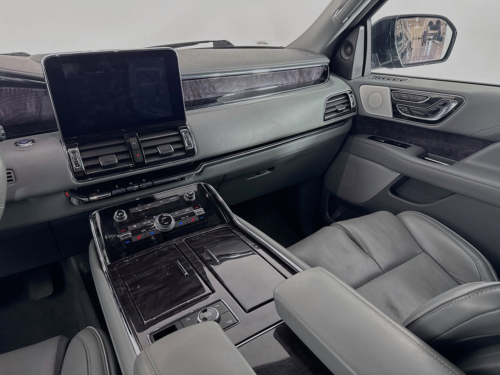 Used 2019 Lincoln Navigator Reserve w/ Cargo Package image 25