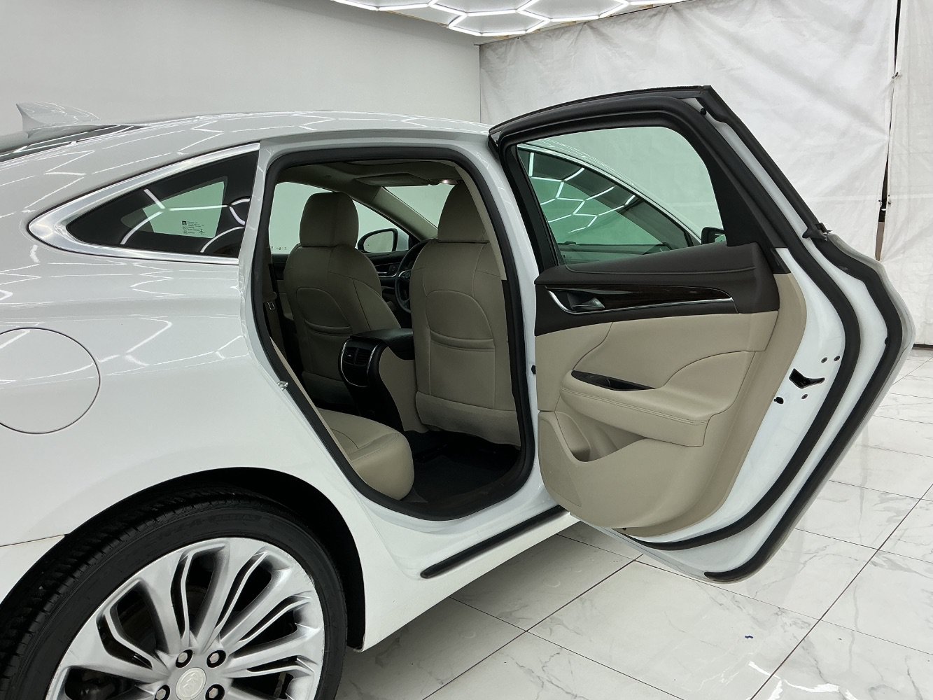 Used 2017 Buick LaCrosse Essence w/ Sun and Shade Package FWD image 23