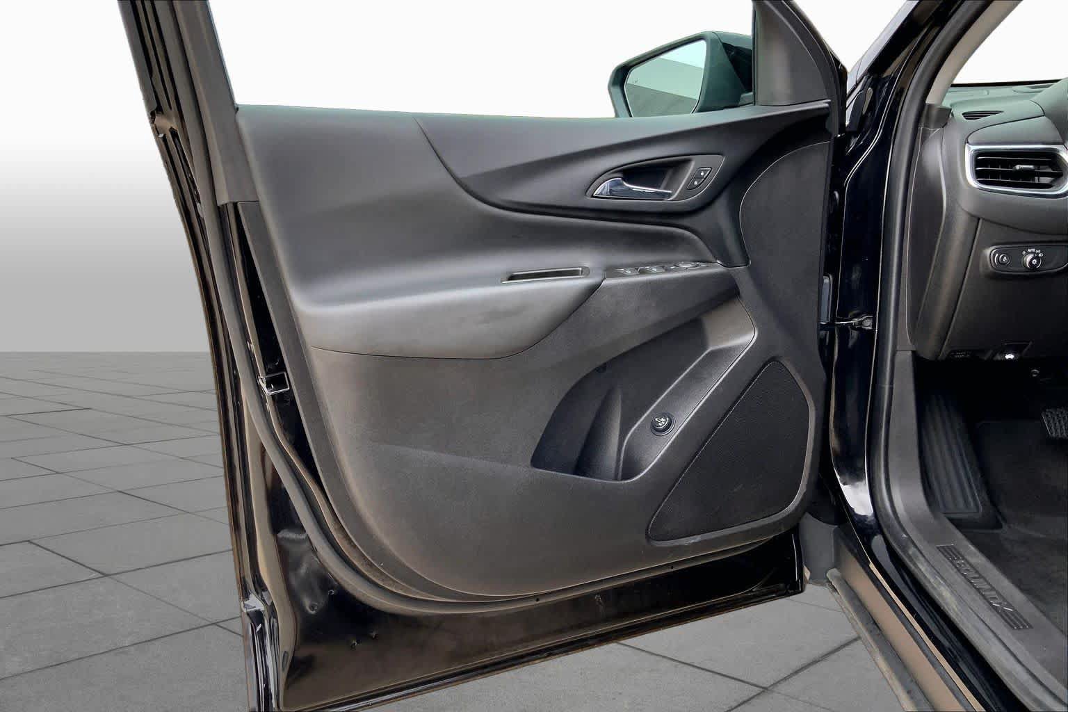 Certified 2024 Chevrolet Equinox LT FWD image 22