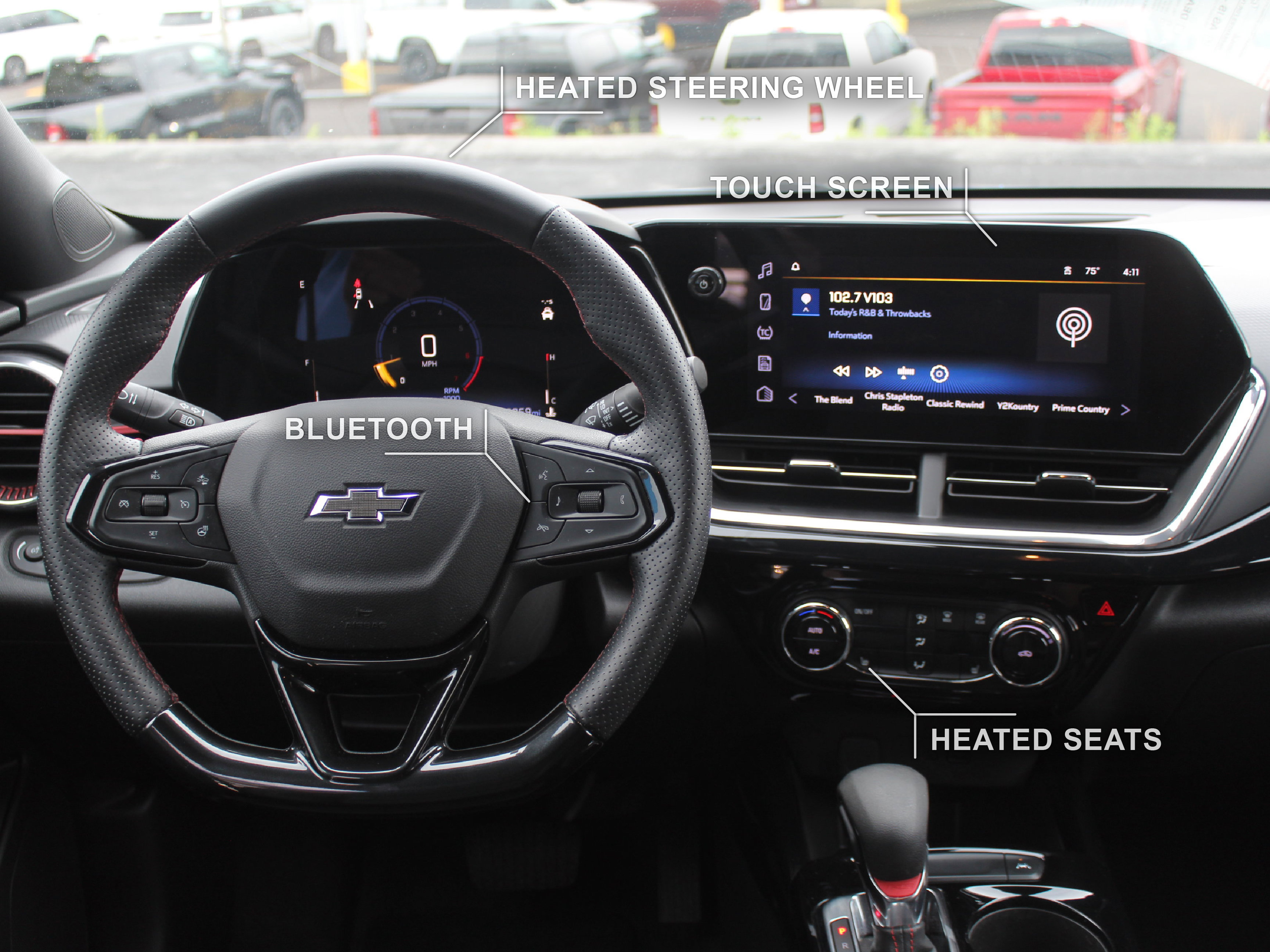 Used 2025 Chevrolet Trax RS w/ Driver Confidence Package FWD image 3