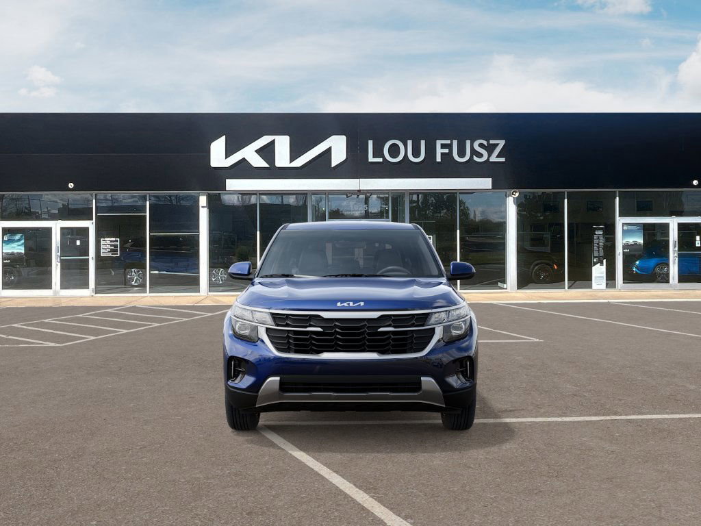 New 2026 Kia Seltos LX image 2