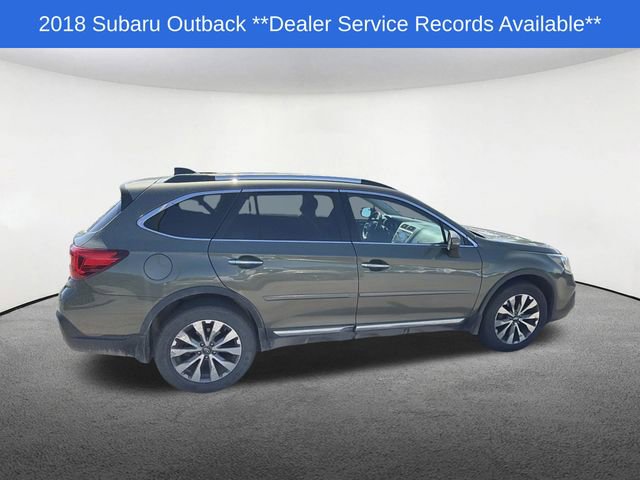Used 2018 Subaru Outback 3.6R Touring AWD/4WD image 2