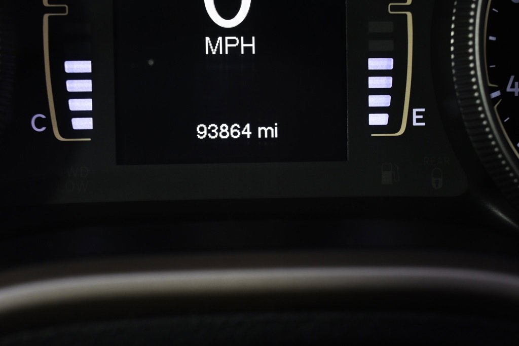 Used 2017 Jeep Cherokee Latitude w/ Safety/Convenience Group image 26