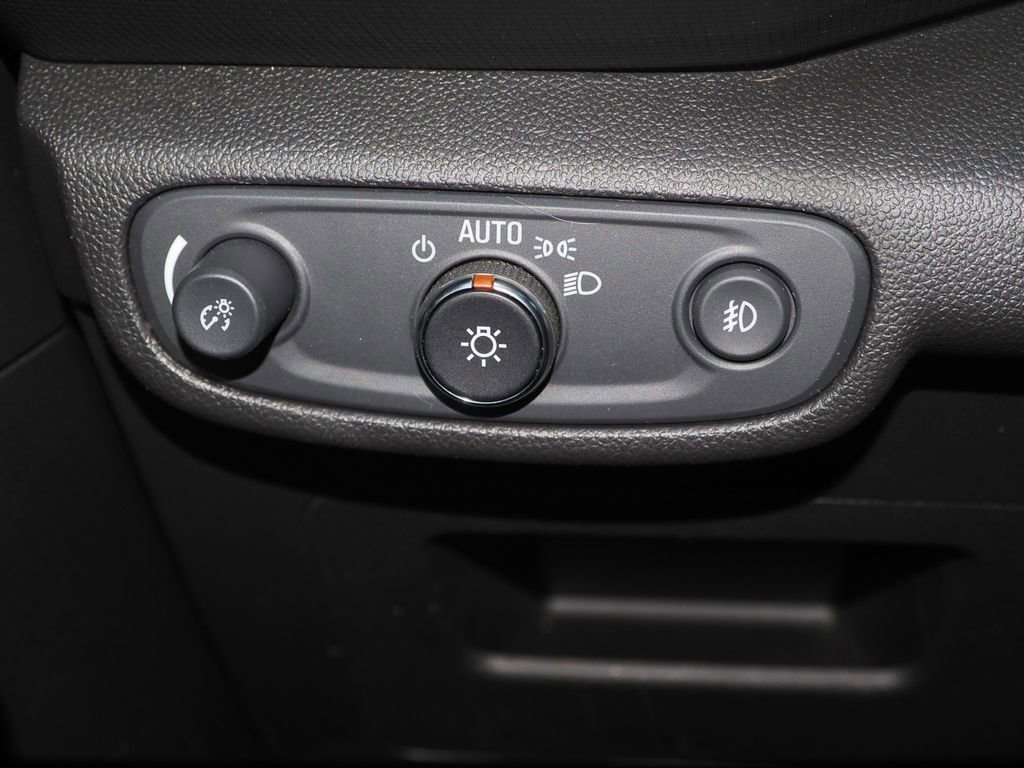 Certified 2023 Chevrolet TrailBlazer ACTIV w/ Convenience Package image 30