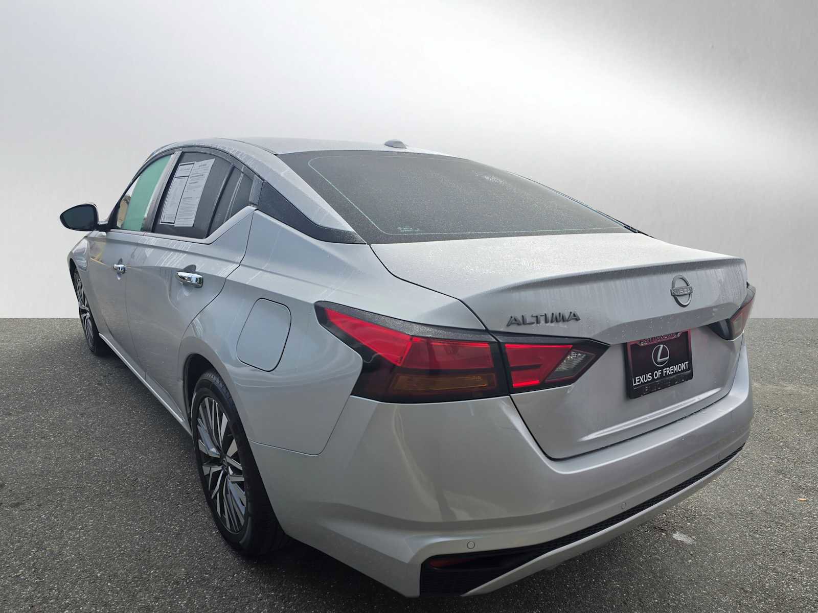 Used 2023 Nissan Altima 2.5 SV image 5