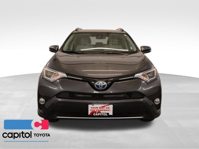 Used 2018 Toyota RAV4 XLE AWD/4WD image 6