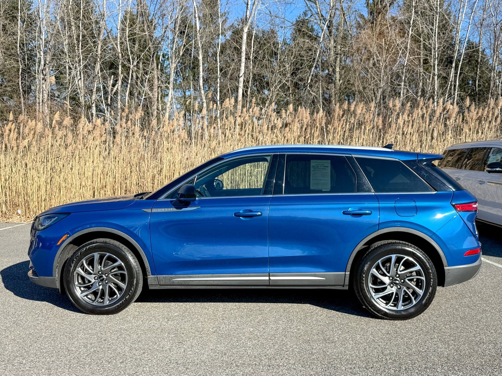 Used 2021 Lincoln Corsair AWD w/ Equipment Group 101A image 8